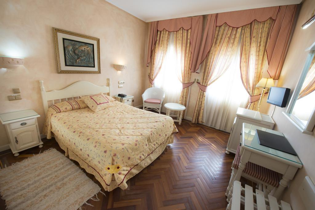 Los Arcos Dosbarrios Екстериор снимка